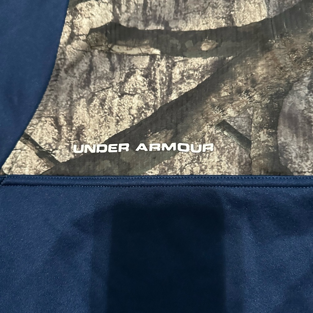 Under Armour ColdGear Navy and Mossy Oak Camo Half-Zip Pullover - Picture 11 of 11